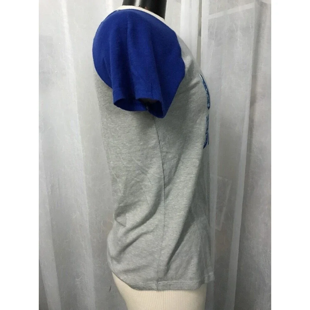 Lucky Brand T-Shirt Gray Blue Sleeves Trendy T-Shirt Size Small NWT - Picture 4 of 8